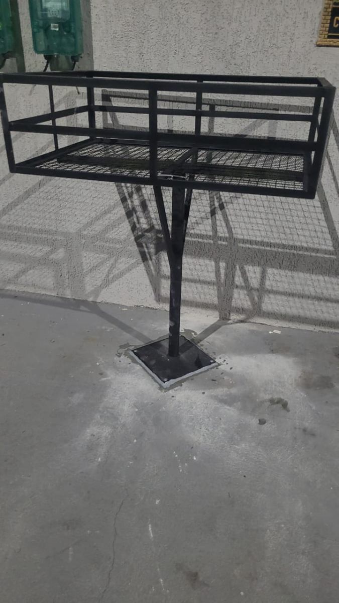 Lixeira para calçada